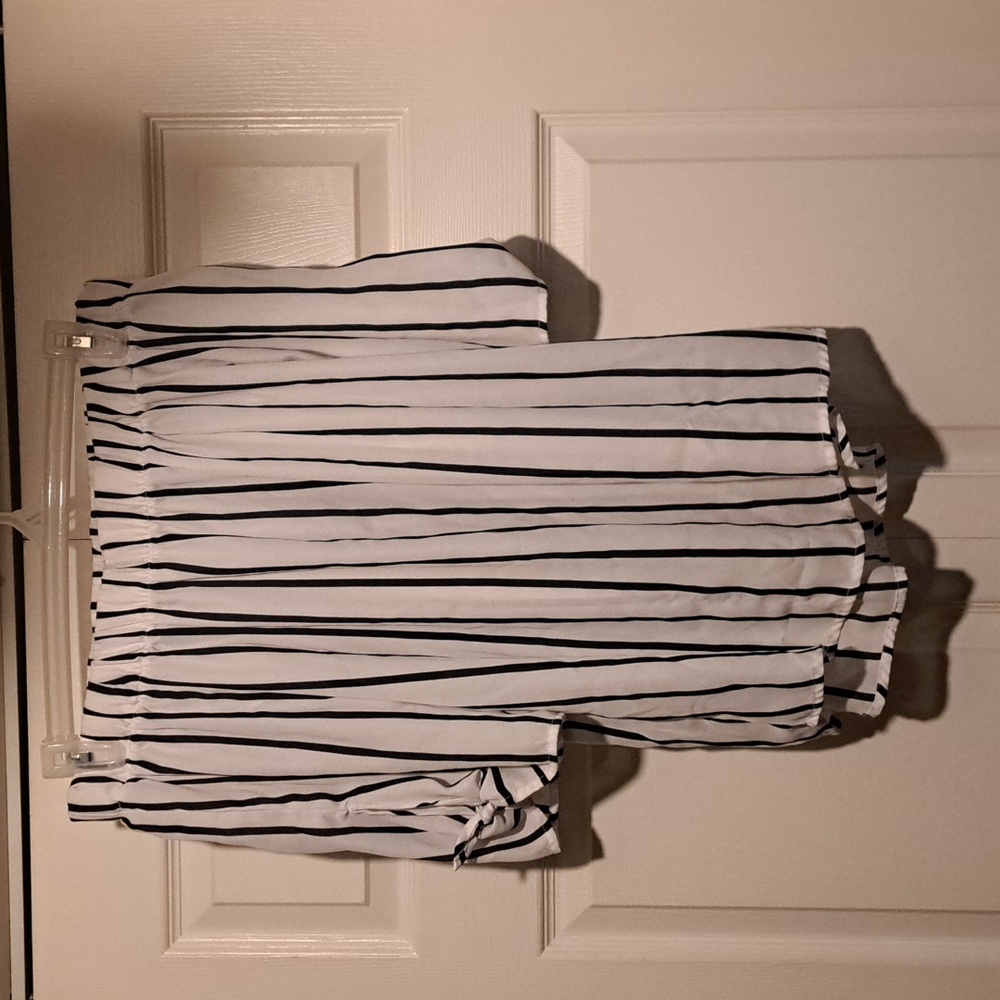 🔲Stella Tweed Black & White Striped Off The shoulder Womans blouse Bow Tie Top